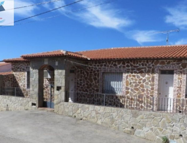 Chalet independiente en venta en , San Lorenzo de Calatrava photo 1