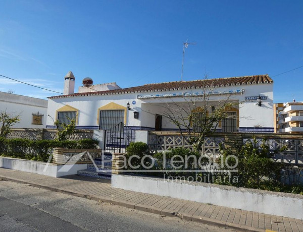 Chalet independiente en venta en , La Antilla photo 1