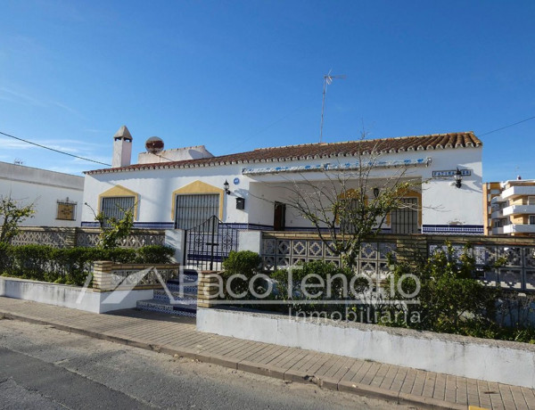 Chalet independiente en venta en , La Antilla thumbnail 1