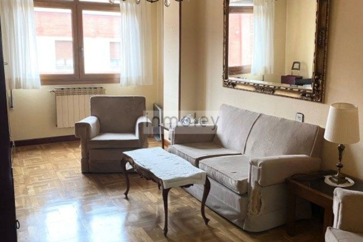 Venta de piso en El Pilar, Vitoria-Gasteiz
photo 2