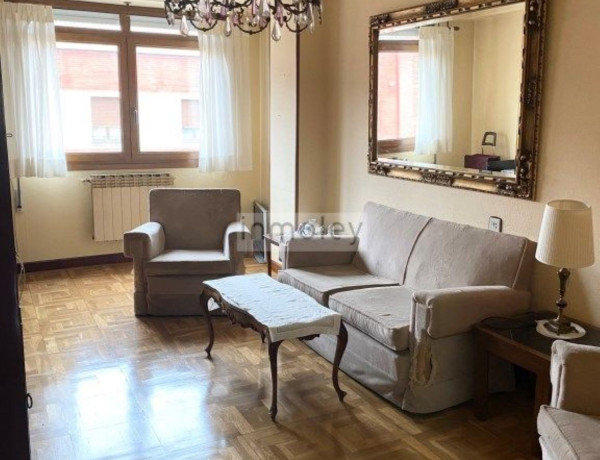 Piso en venta en  El Pilar , Vitoria-Gasteiz photo 2