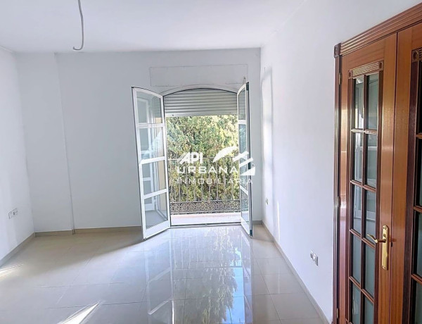 Продажа квартиры в Calle Juan Jiménez Cuenca, Lucena thumbnail 1