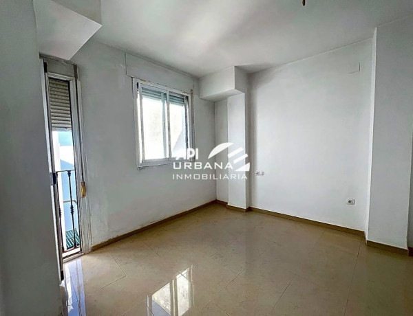 Продажа квартиры в Calle Juan Jiménez Cuenca, Lucena thumbnail 2