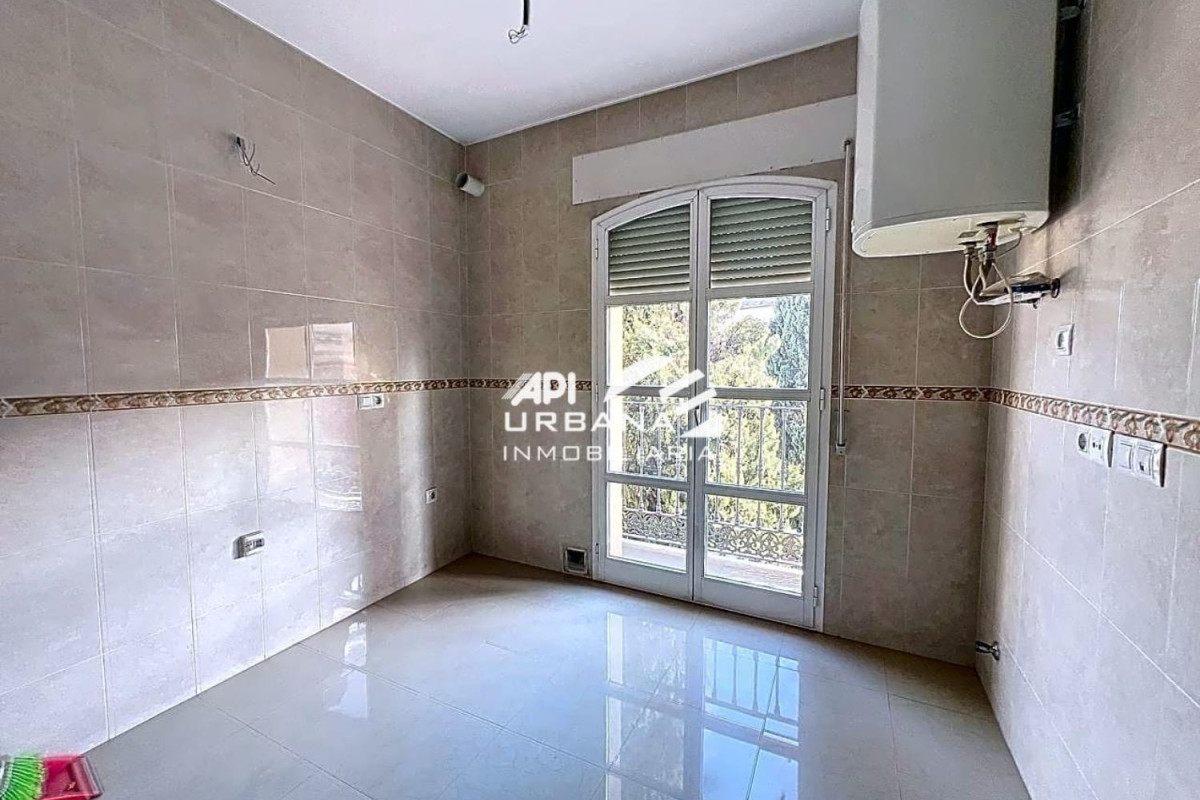Sale of apartment in Calle Juan Jiménez Cuenca, Lucena
 photo 4
