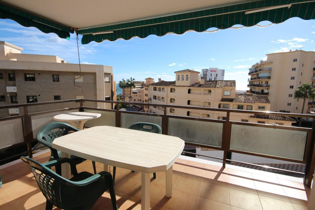 Sale of apartment in Calle Puerto Real, Torremolinos
 photo 2