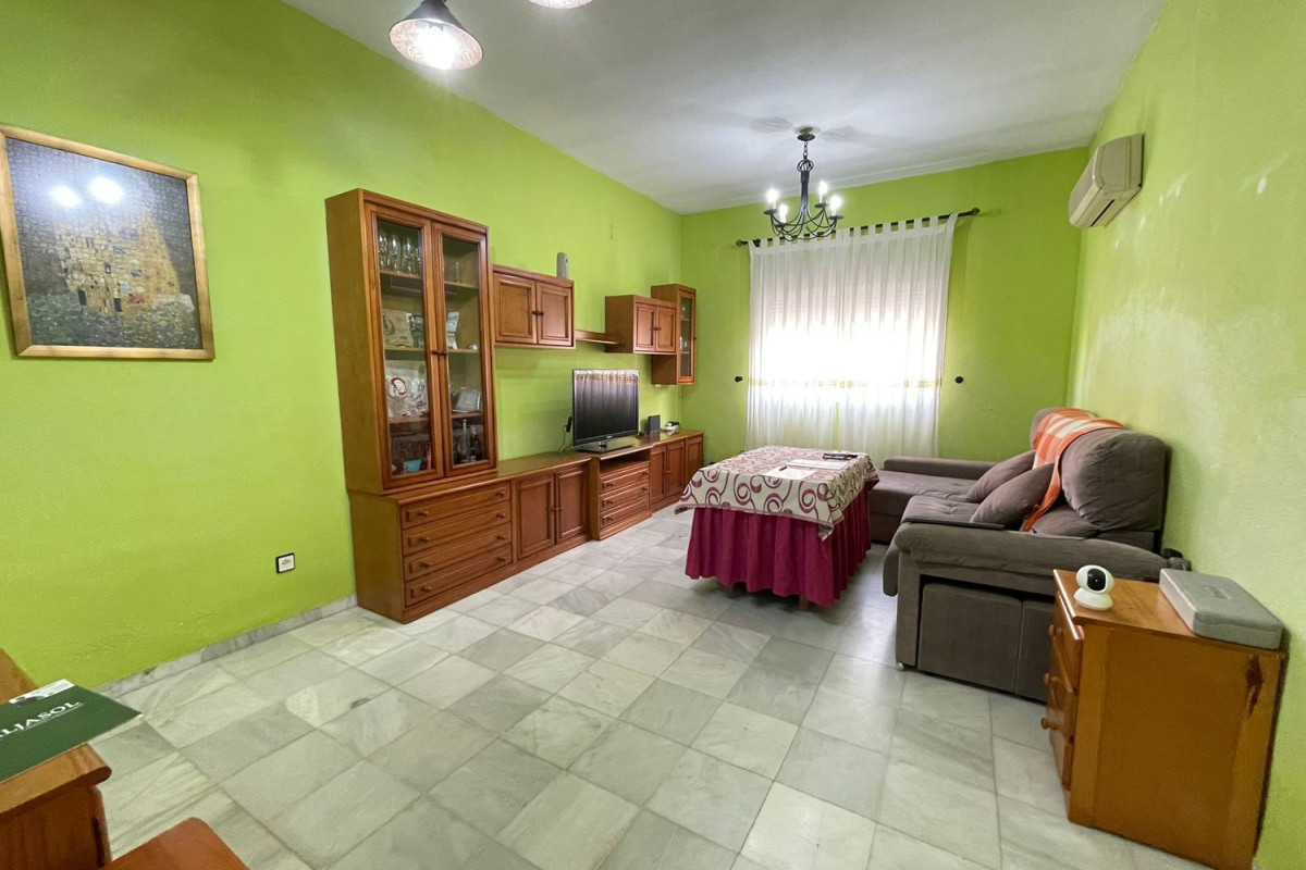 Sale of townhouse in Calle EL CARBONERILLO , Bormujos photo 4