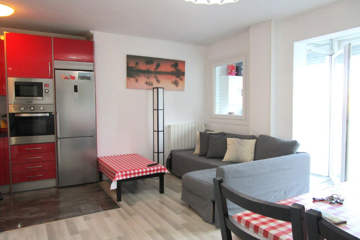 Venta de piso en Calle Madrid, Vitoria-Gasteiz
photo 2