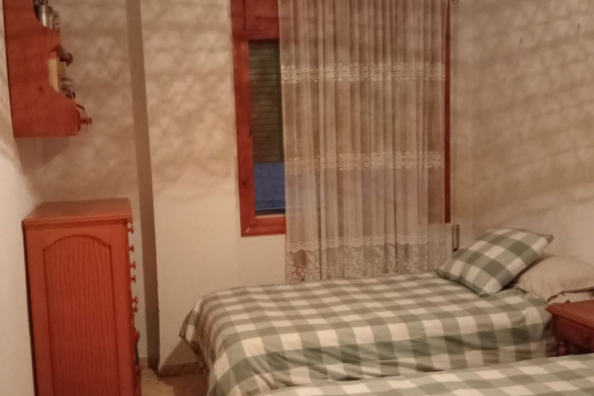 Venta de piso en Urb. centro, Cáceres
photo 2