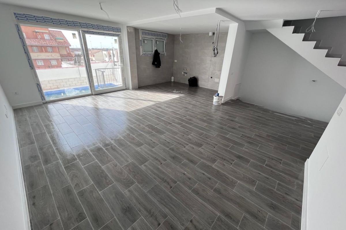 Venta de chalet adosado en Calle Isabel Allende s/n , Illescas photo 1