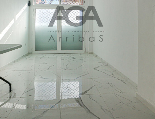 Local en venta en calle Josep Vicenç Foix thumbnail 1