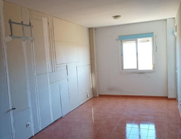 Piso en venta en  Calle Campanario, 8, Mérida photo 2