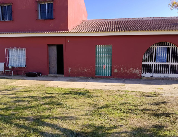 Chalet independiente en venta en , Pilas photo 3