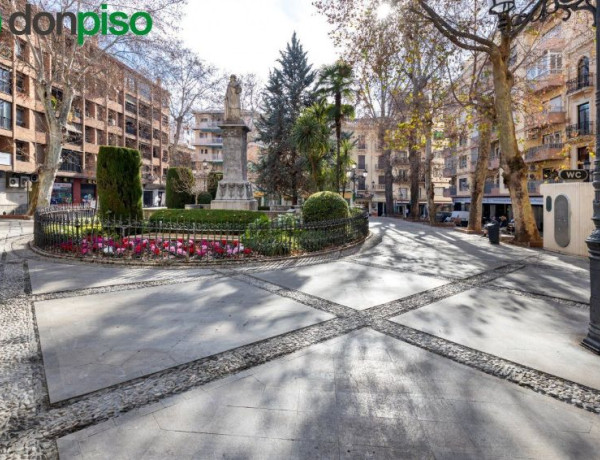 Piso en venta en  Calle Concepción, Granada photo 1