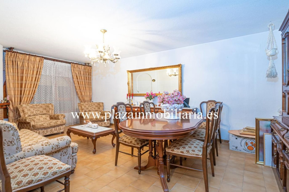 Sale of independent chalet in Hoya del Molino, Lucena
photo 1