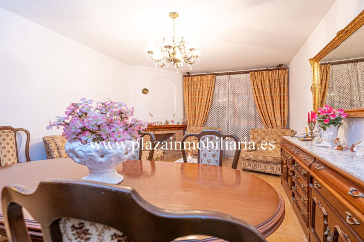 Sale of independent chalet in Hoya del Molino, Lucena
photo 2