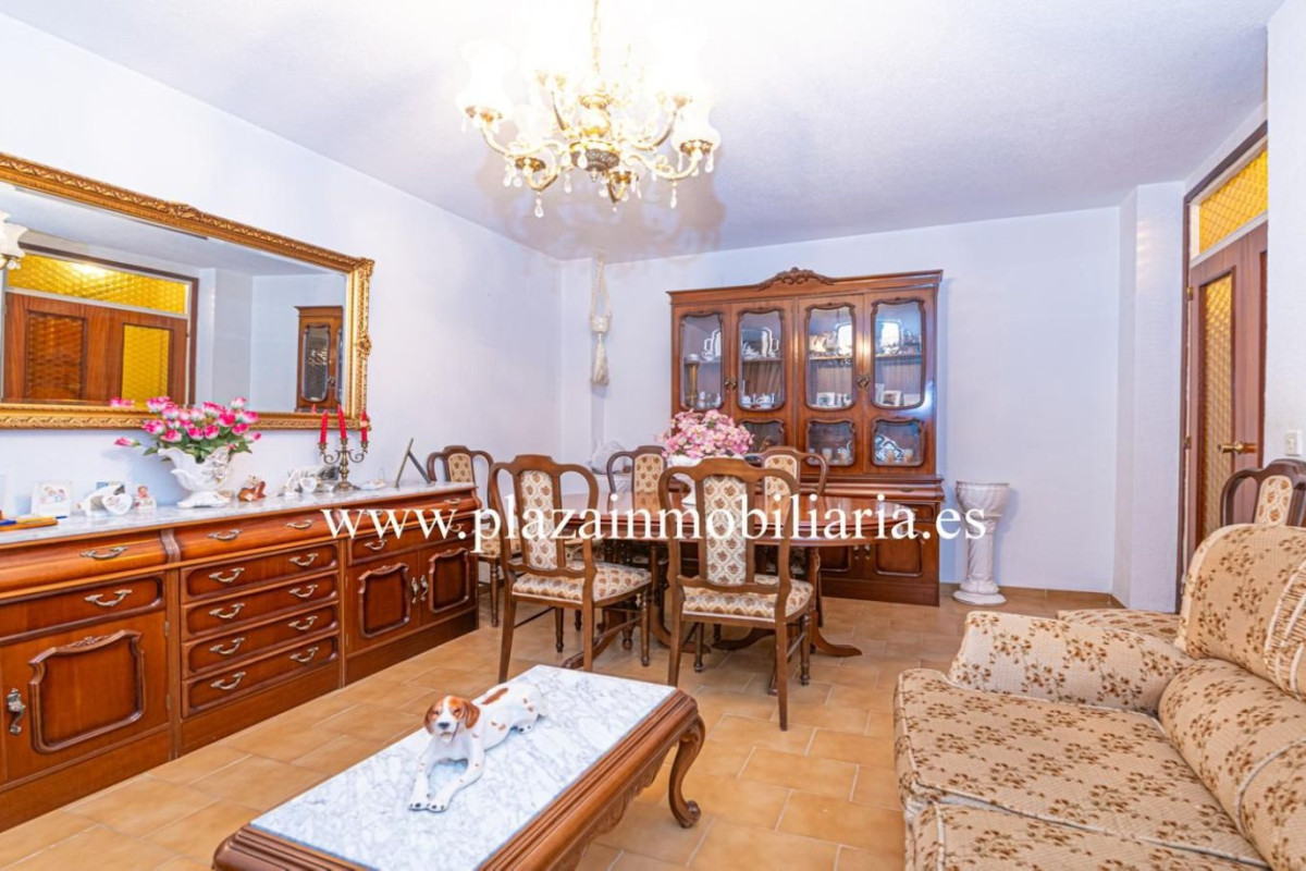 Sale of independent chalet in Hoya del Molino, Lucena
photo 3