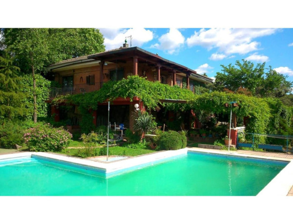 Casa o chalet independiente en venta en Arenas de San Pedro thumbnail 1