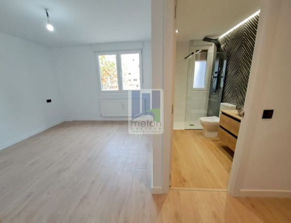 Apartment for sale in  Calle Cristóbal Colón, Burgos photo 3