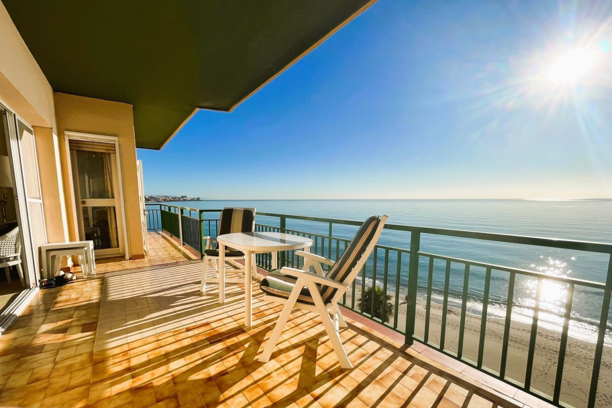 Sale of apartment in Paseo Marítimo Rey de España, Fuengirola
 photo 3