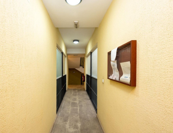 Duplex en venta en , Armilla thumbnail 2