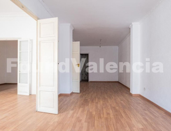 Bajo en venta en Ciutat Vella , València thumbnail 1
