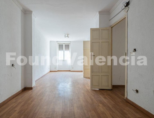 Bajo en venta en  Ciutat Vella , València photo 4