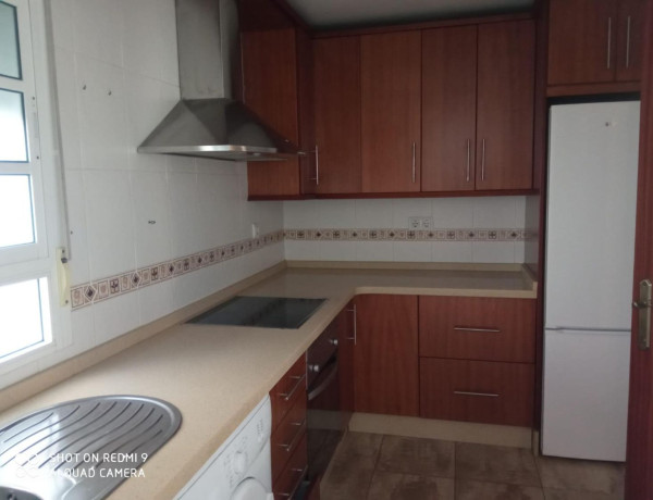 Продажа первого этажа в  Núcleo Urbano , Chiclana de la Frontera photo 4