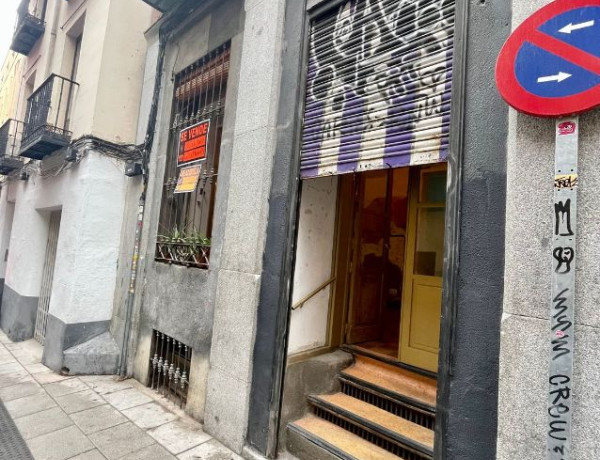 First floor for sale in Calle de la Palma, 69, Madrid thumbnail 1