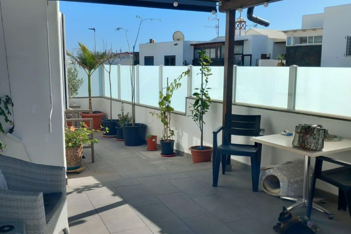 Venta de chalet independiente en Puerto del Carmen, Tias
photo 3