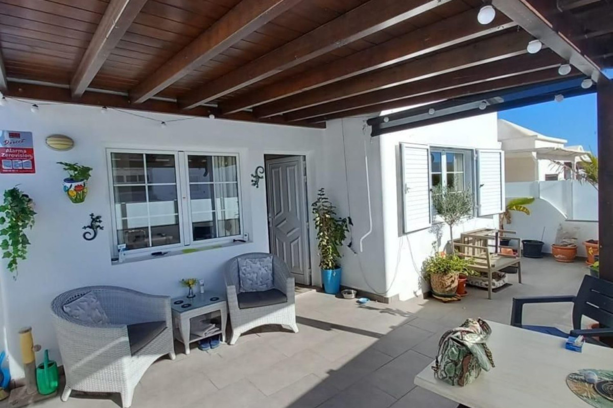 Venta de chalet independiente en Puerto del Carmen, Tias
photo 4