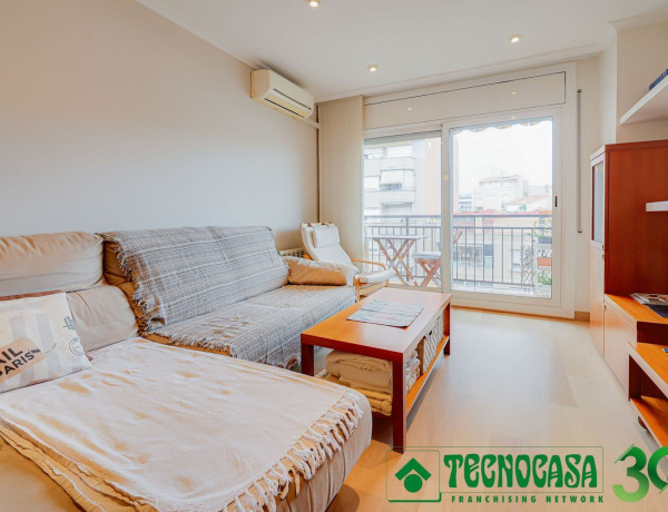 Piso en venta en  Rambla de Francesc Macià, Terrassa photo 2