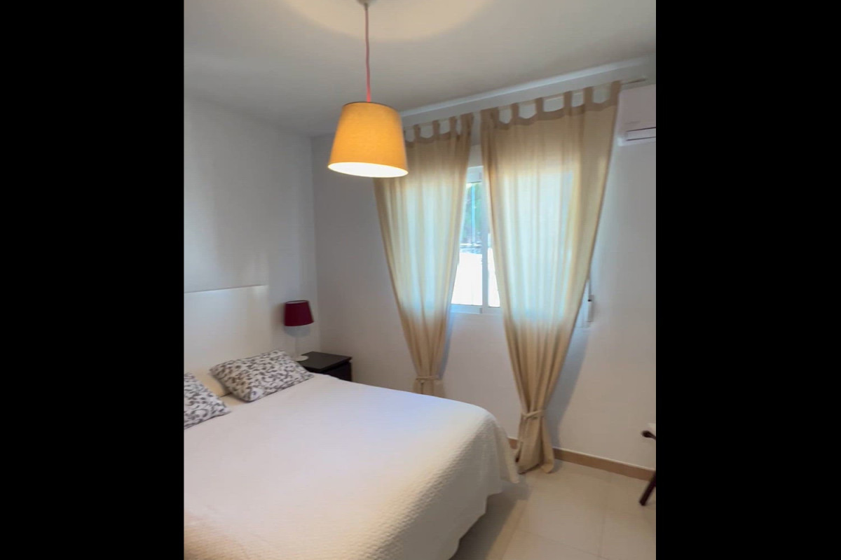 Venta de chalet independiente en Calle berlin, Benalmádena
photo 3