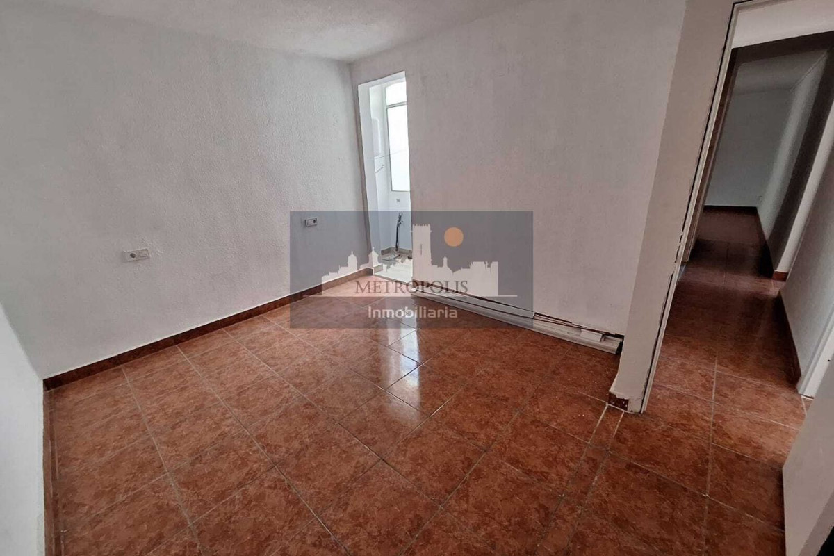 Venta de piso en Calle Capitán Cortés, Burriana
photo 2