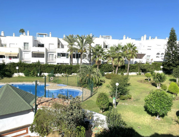 Piso en venta en  Calle de Ojen, 8, Estepona photo 4