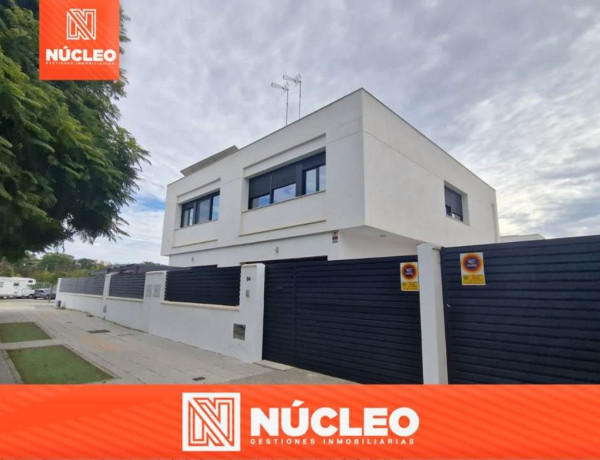 Semi-detached house for sale in Calle Haya , Mairena del Aljarafe photo 1