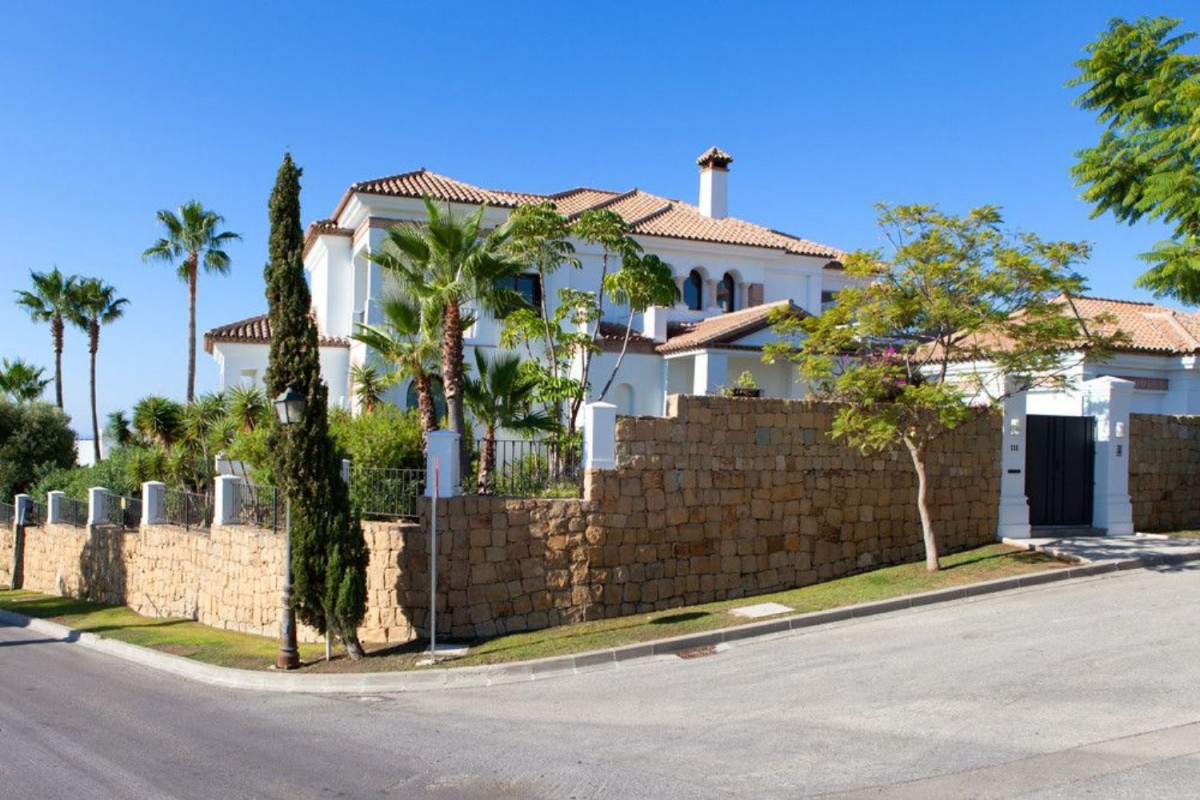 Sale of independent chalet in The Flamingos, Benahavís
 photo 2
