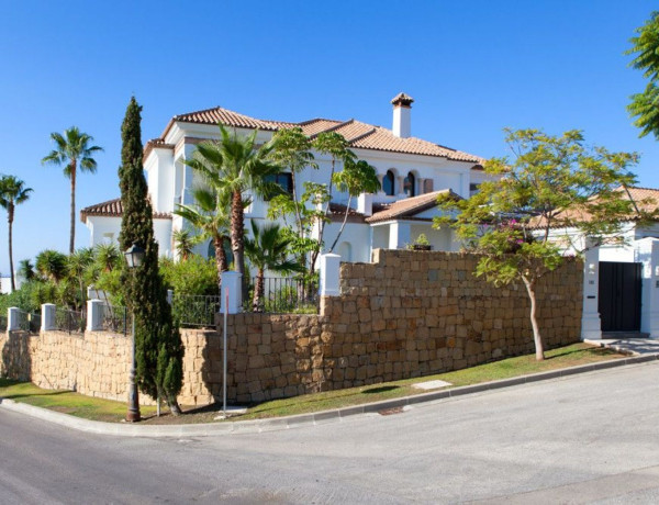 Chalet independiente en venta en Los Flamingos , Benahavís thumbnail 1