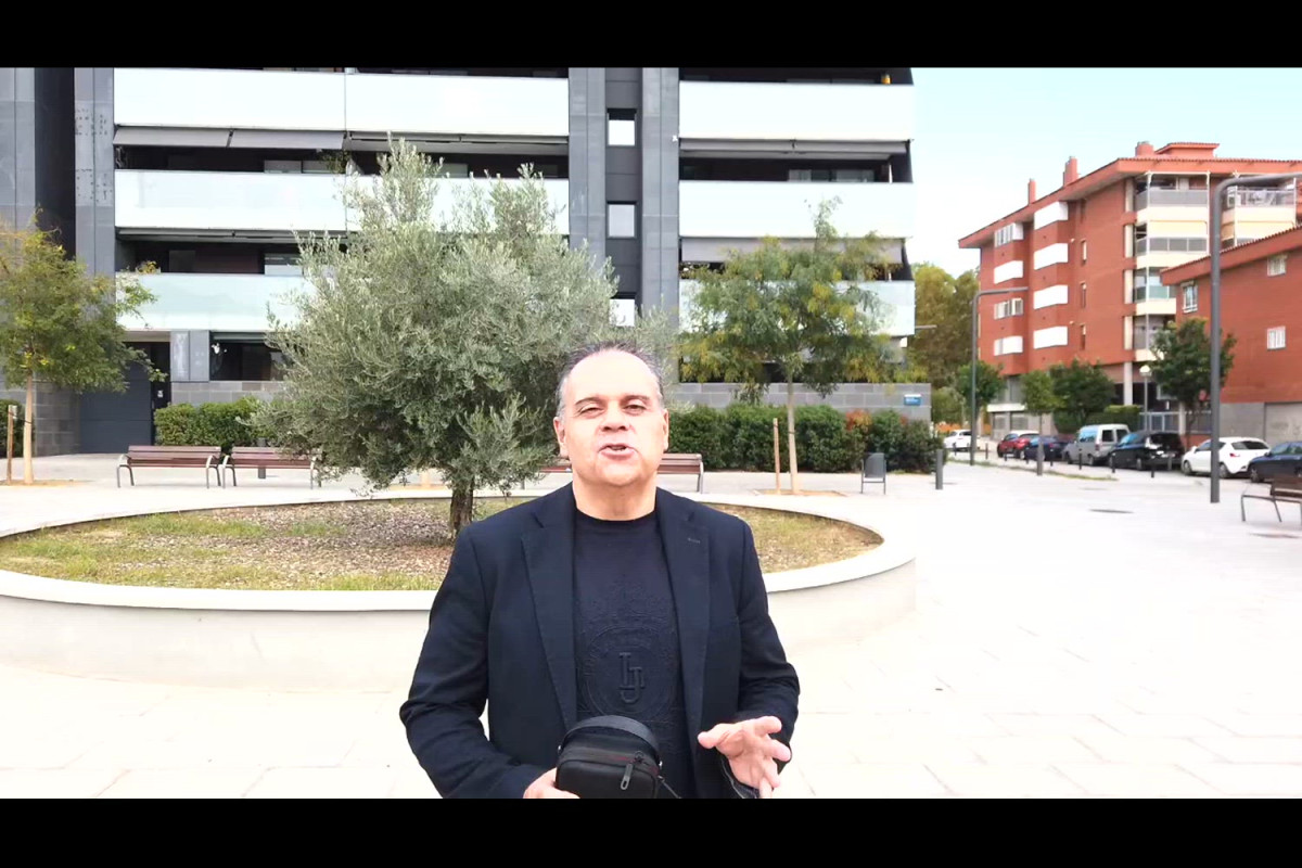 Sprzedaż duplexu w MARIA FORTUNY, Cornellà de Llobregat photo 1