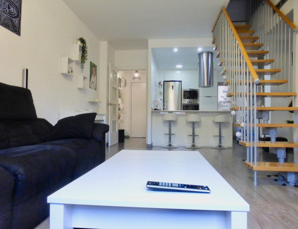 Duplex en venta en MARIA FORTUNY, Cornellà de Llobregat photo 4