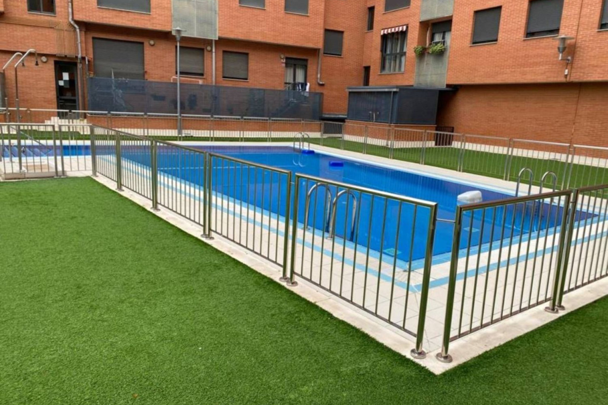 Venta de piso en Calle Carretil, Logroño
photo 2