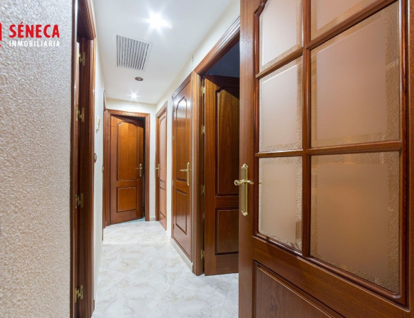 Piso en venta en  Santa Rosa - Valdeolleros , Distrito Santa Rosa - Valdeolleros photo 2