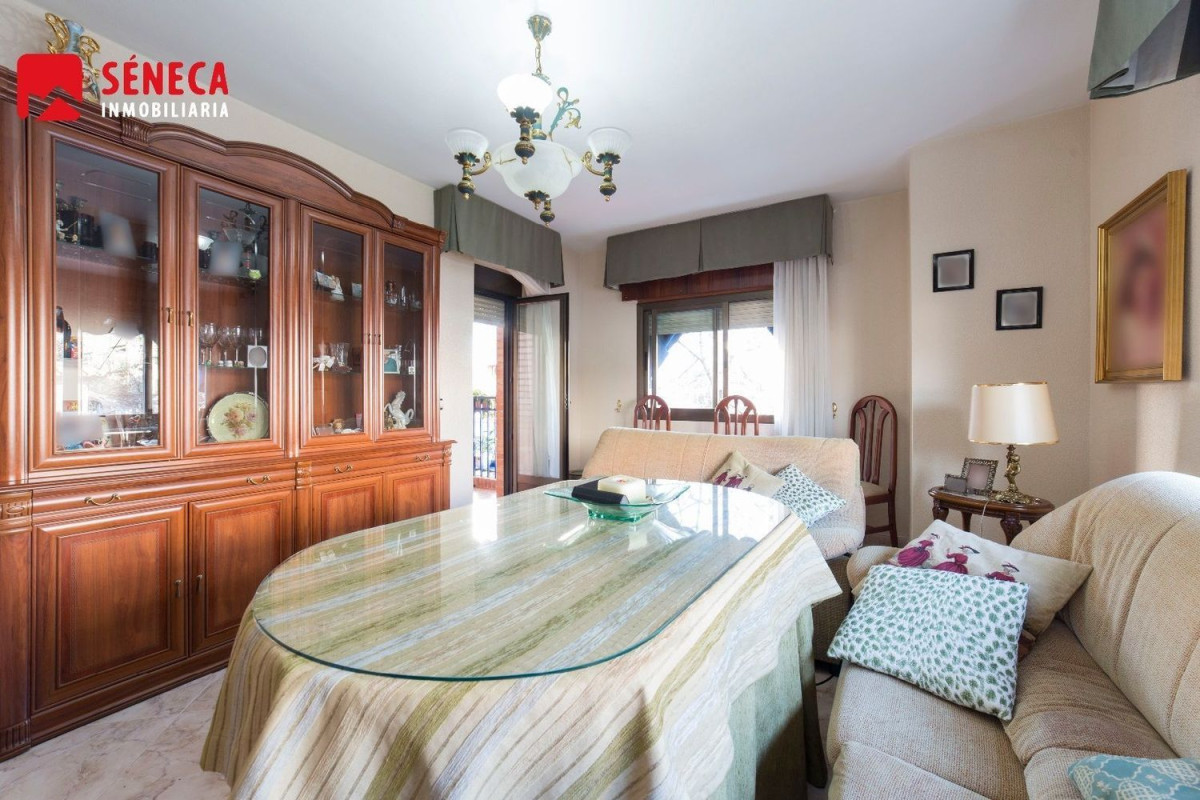 Sprzedaż mieszkania w Santa Rosa - Valdeolleros, Distrikt Santa Rosa - Valdeolleros
photo 5