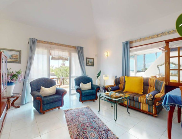Detached villa for sale in  Calle Lanzarote Urbanización Carlos Park s/n, Yaiza photo 4