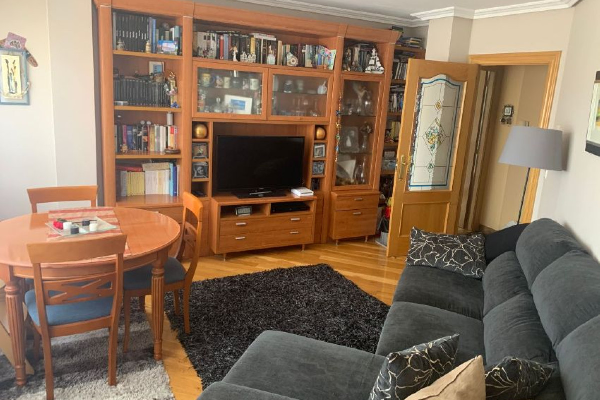 Piso en venta en avenida de Santander, 2, Medina de Pomar
photo 1