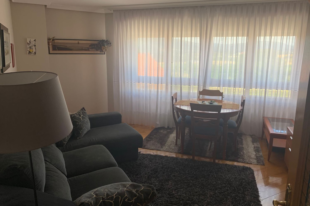 Piso en venta en avenida de Santander, 2, Medina de Pomar
photo 3