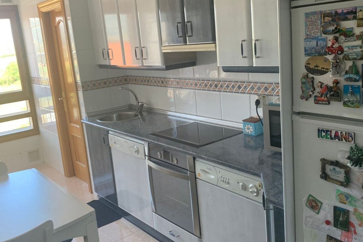 Piso en venta en avenida de Santander, 2, Medina de Pomar
photo 5