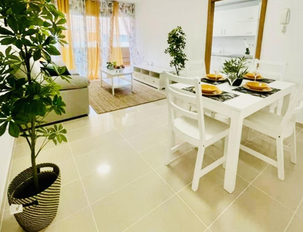 Bajo en venta en  Avenida Lucio Diaz Flores Feo, San Miguel de Abona photo 1