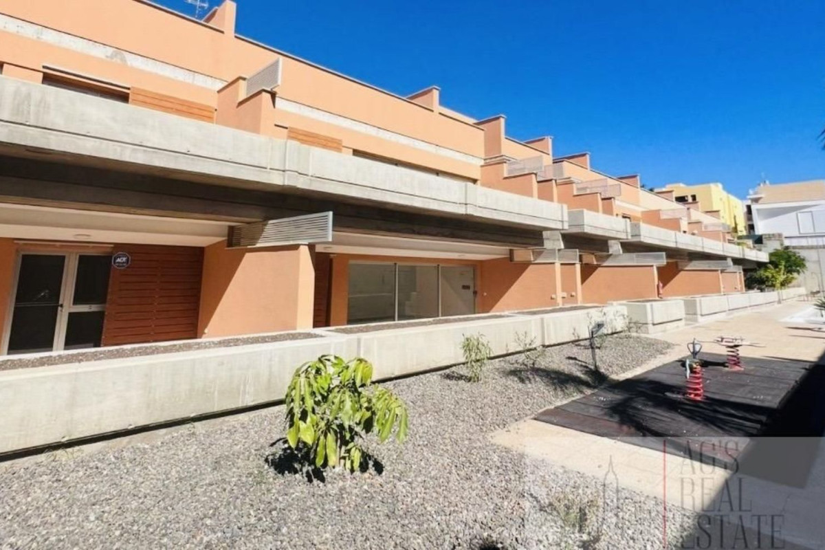 Venta de bajo en Avenida Lucio Diaz Flores Feo, San Miguel de Abona
photo 3
