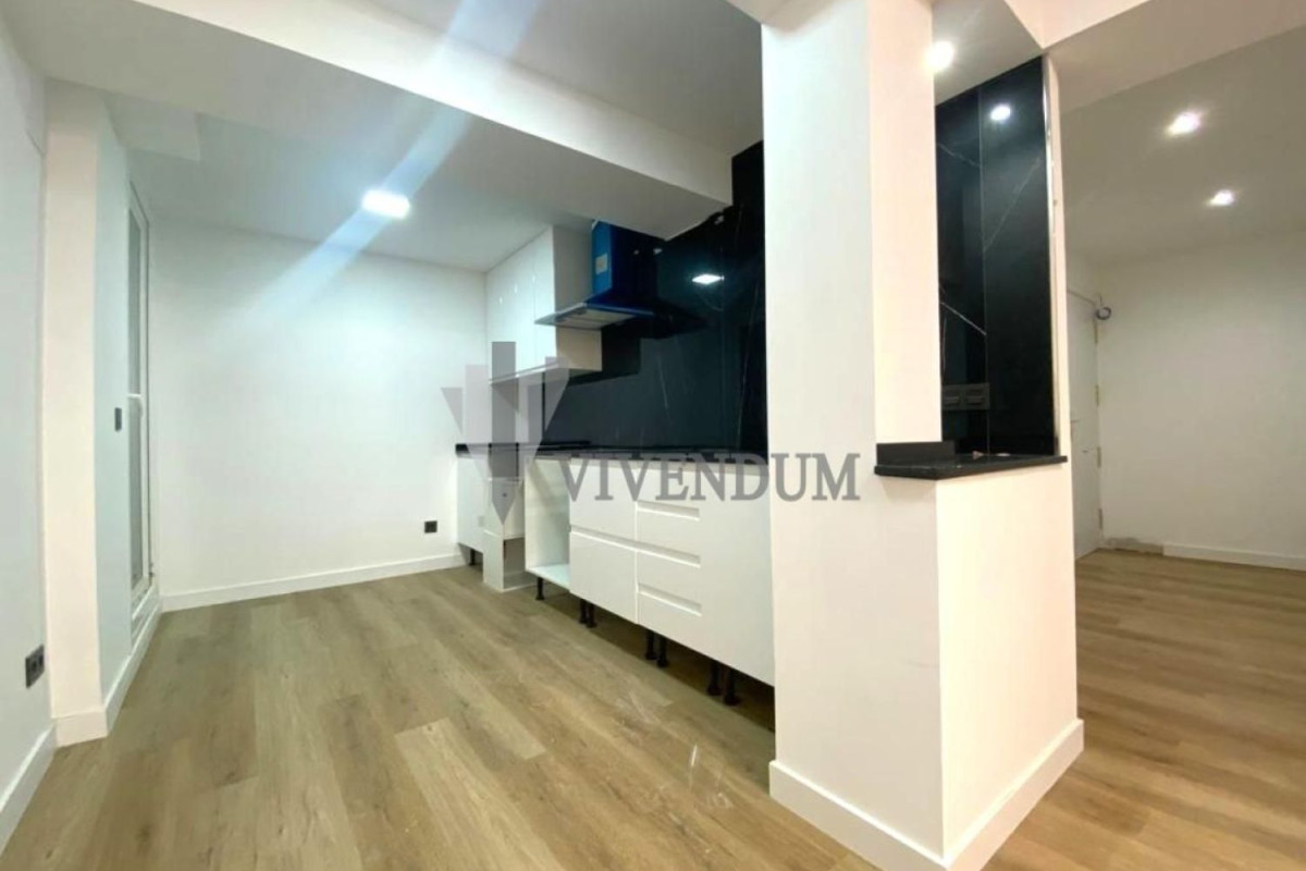 Sale of apartment in Urban center, Vigo
photo 1