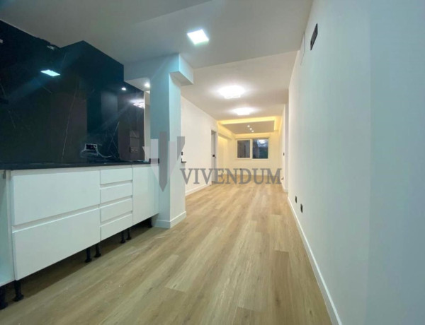 Apartment for sale in Centro urbano , Vigo thumbnail 2